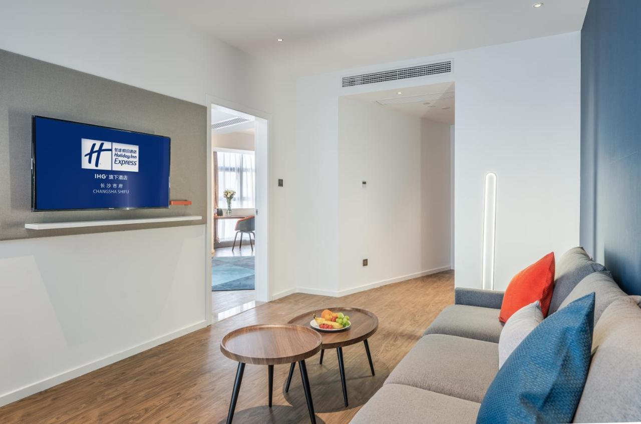 Holiday Inn Express Changsha Shifu By Ihg Bagian luar foto