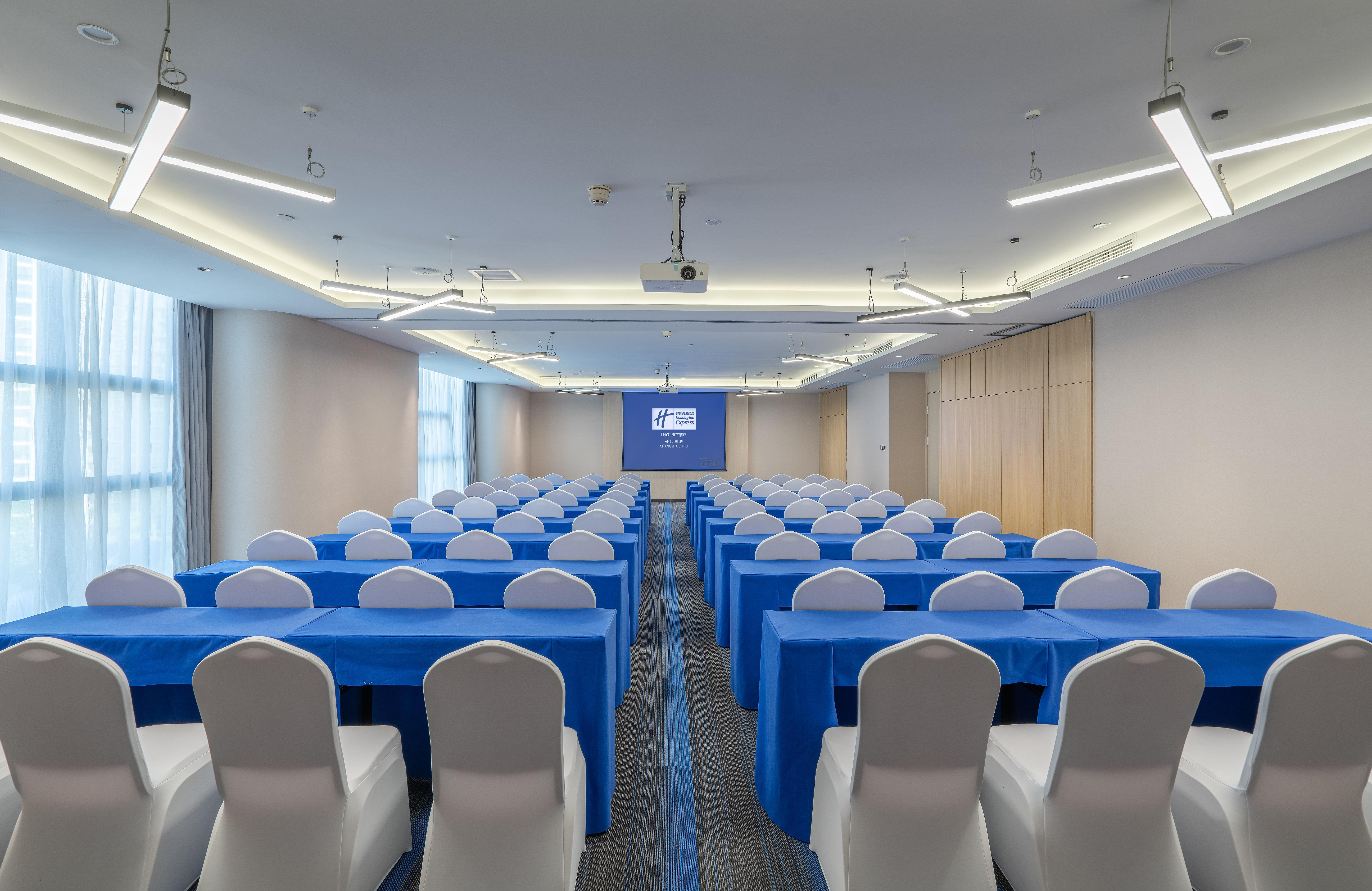 Holiday Inn Express Changsha Shifu By Ihg Bagian luar foto
