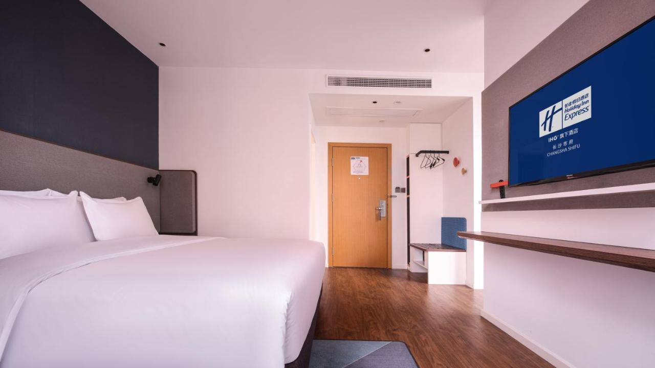 Holiday Inn Express Changsha Shifu By Ihg Bagian luar foto